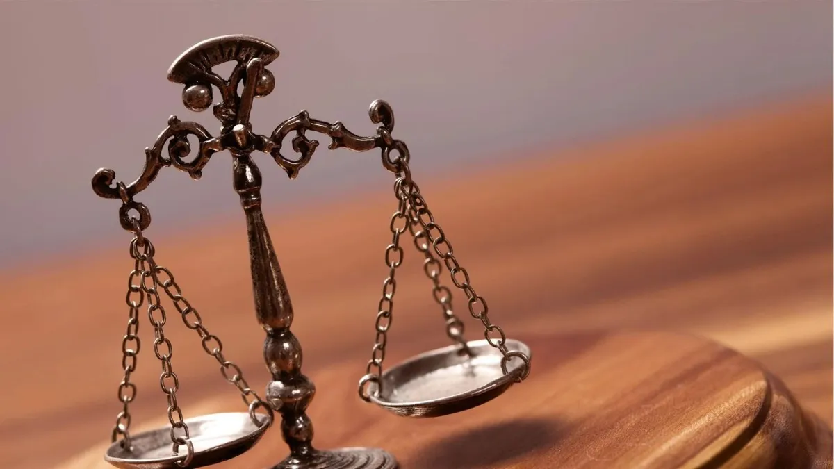 Capa: Base Criminal: Baixar Curso Completo e Aprimore Sua Advocacia