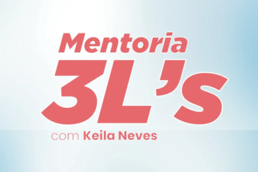 Keila Neves ensinando marketing digital para alunos online com o curso Social Media 3LS