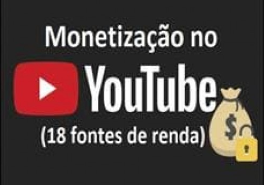 Homem sorridente usando laptop para monetizar canal do YouTube, com gráficos de crescimento e ícones de dinheiro e criatividade.