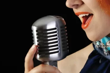 Capa do Curso de Canto Iara Negrete Além da Voz em alta resolução