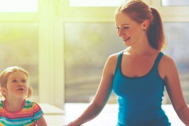 Curso Mamãe Fitness BTFIT com exercícios e dicas para mães.