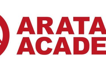 Capa do curso Produtividade Ninja da Arata Academy com um símbolo de relógio e elementos de organização.