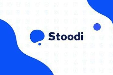 Capa do Curso de Redação Stoodi com destaque para o Enem